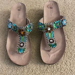 Wedge thong sandal size 9